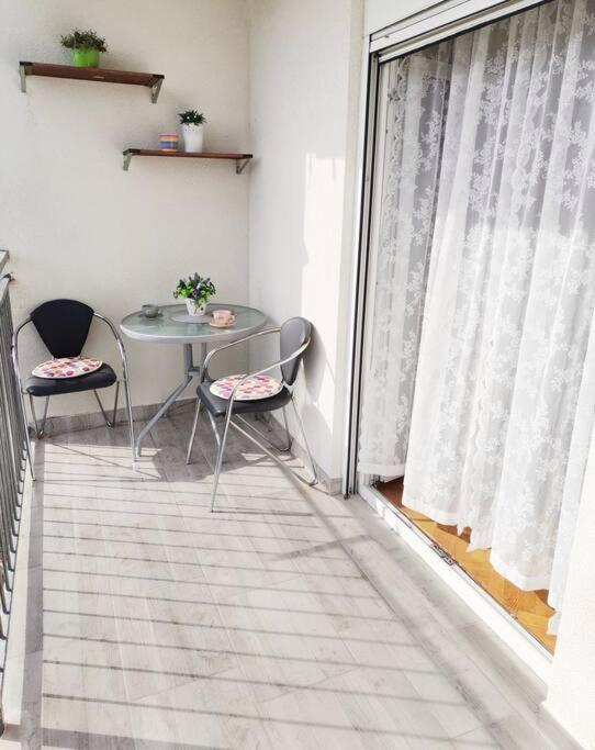 Apartman Pejic Podstrana Luaran gambar