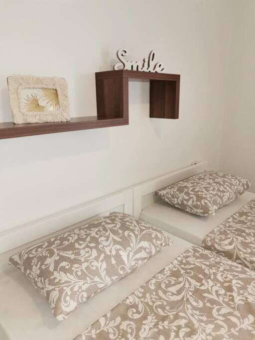 Apartman Pejic Podstrana Luaran gambar