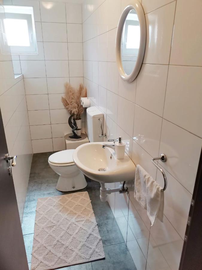 Apartman Pejic Podstrana Luaran gambar