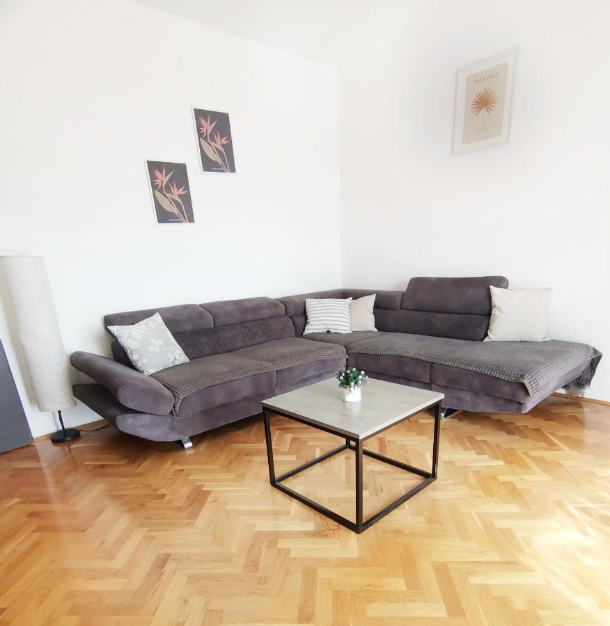 Apartman Pejic Podstrana Luaran gambar